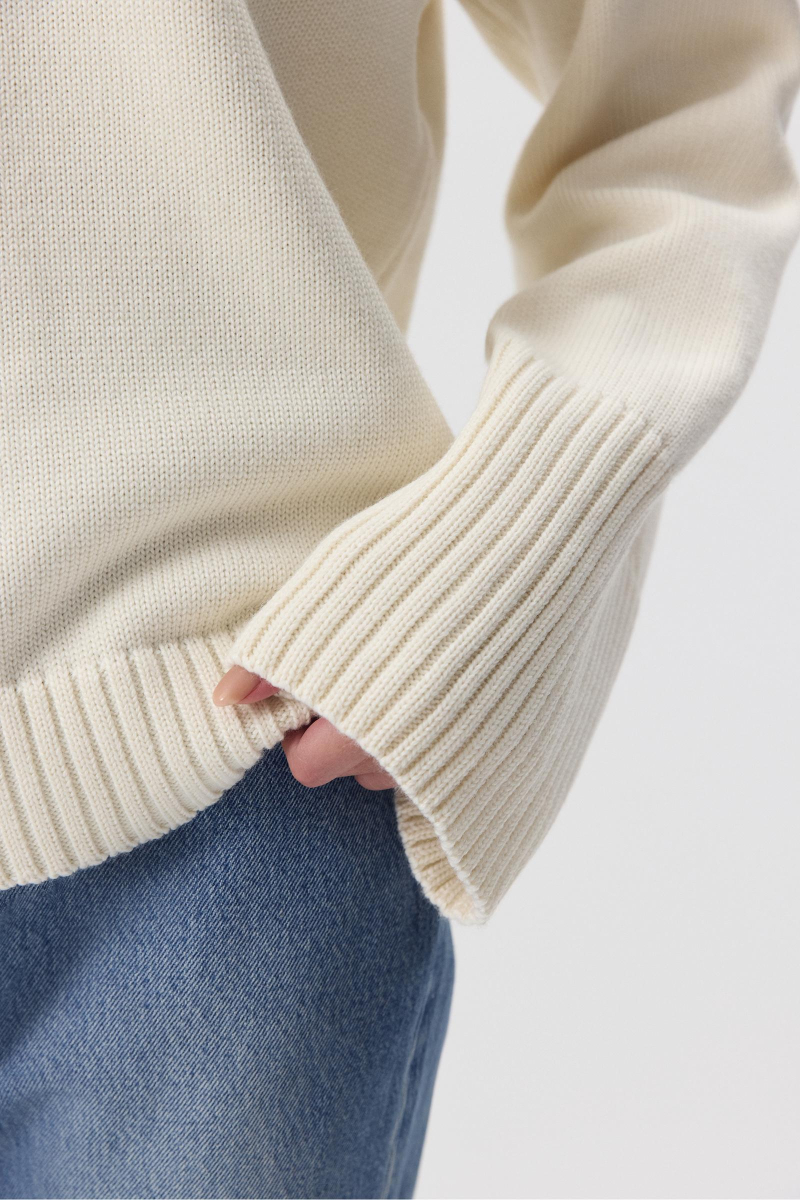 Джемпер из мериносовой шерсти с круглым вырезом Charmstore, цвет: ванильный, 303-44798-113 купить онлайн