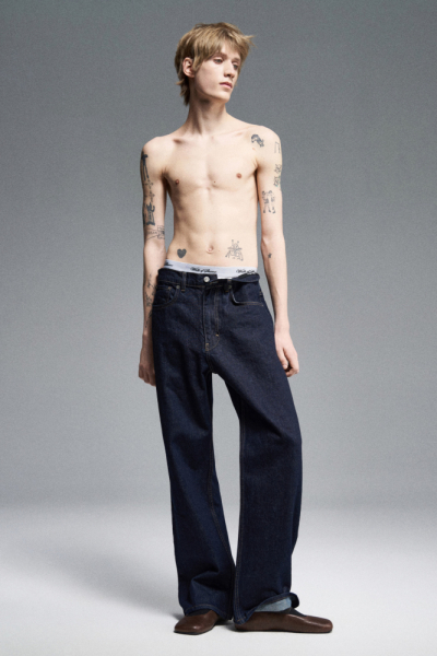 Прямые джинсы