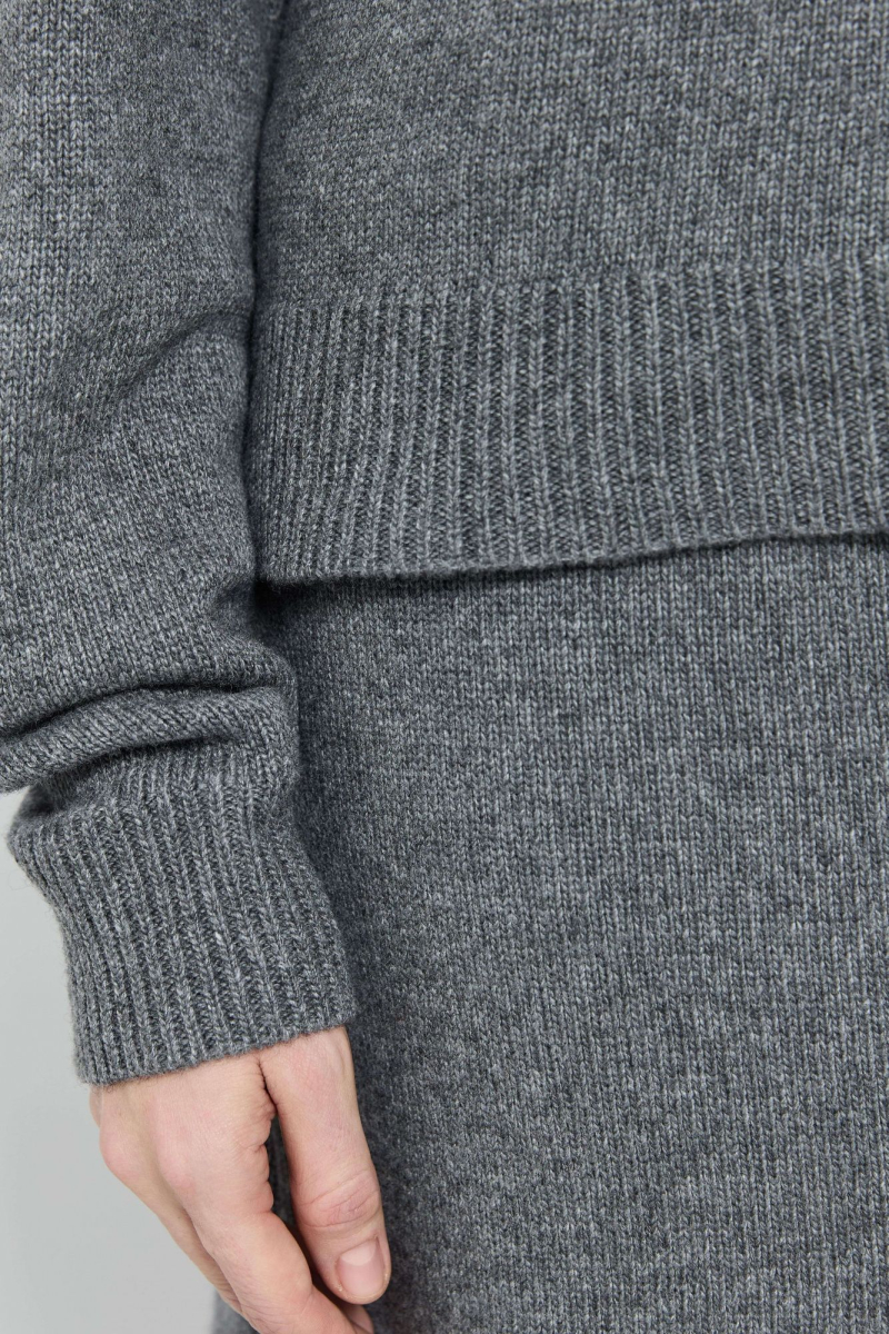 Джемпер кроп из смесового кашемира AROUND, цвет: графит, 2111_84C16 купить онлайн