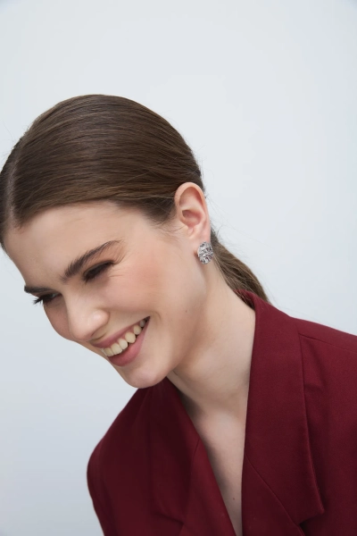 Серебряные серьги-круги «Текстура любви» SBLESKOM, цвет: серебро, 11112 купить онлайн