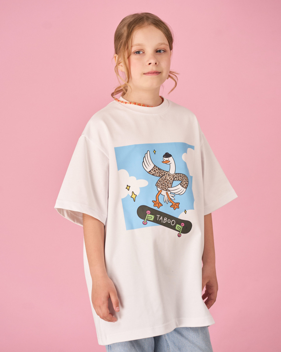 Футболка с гусем на скейте для детей