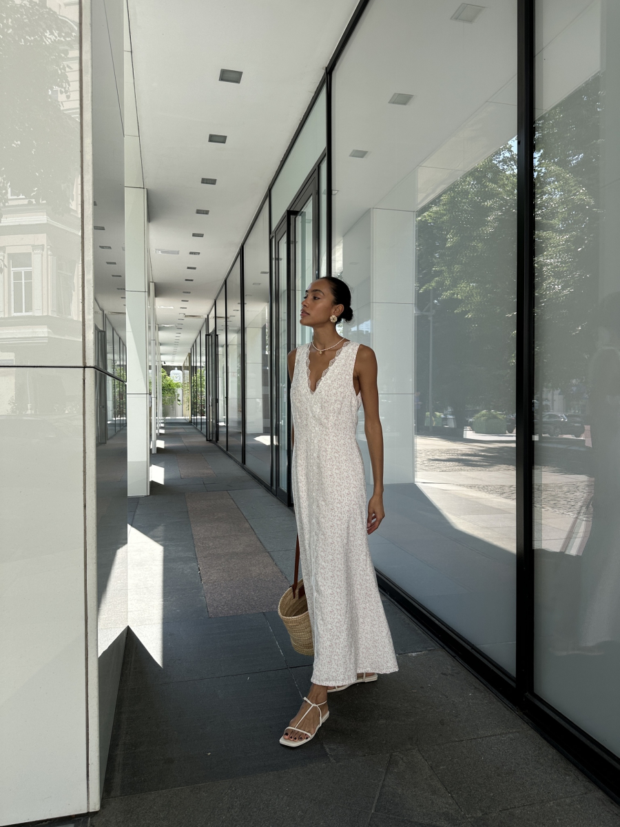 Платье из модала с кружевом VLVT, цвет: молочный в цветок, 00-00005063 купить онлайн