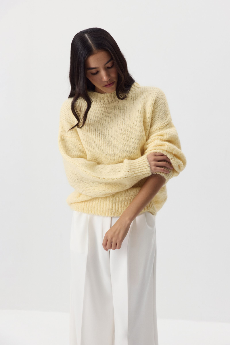 Джемпер из шерсти мериноса Charmstore, цвет: Сливочный, 303-41898-121 купить онлайн